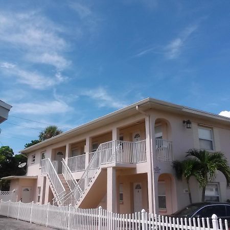 Ferienwohnung Beach Vacation Get-Away St. Pete Beach Exterior foto